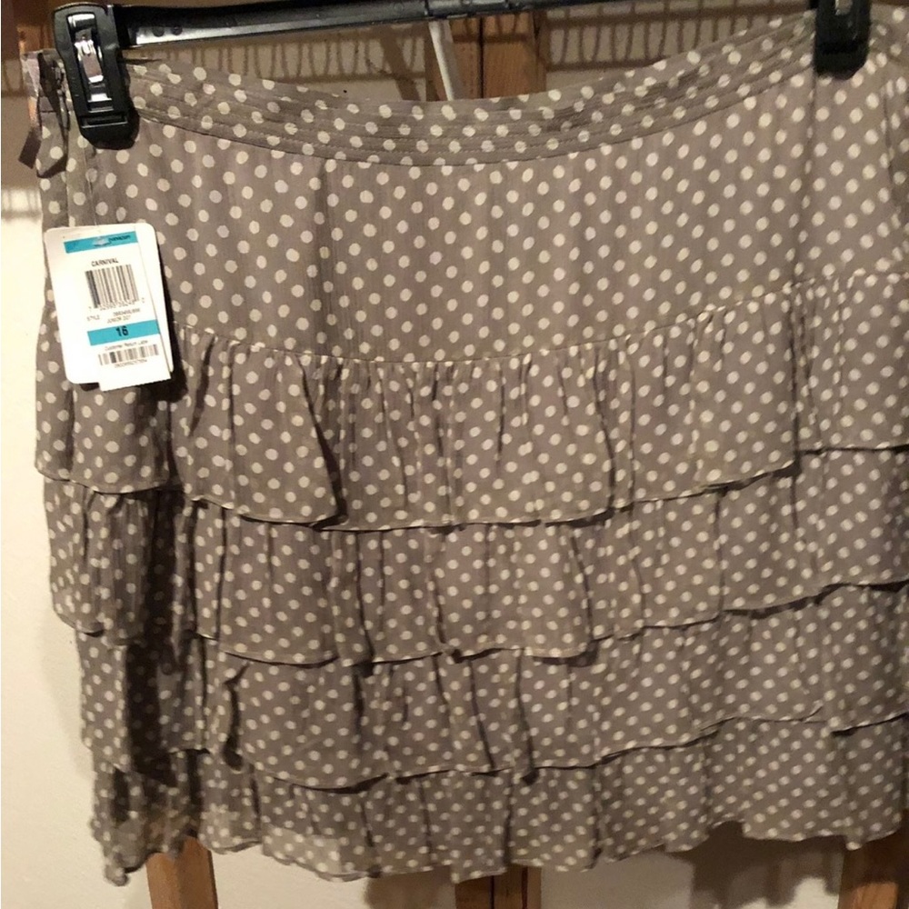 Beautiful INC skirt!